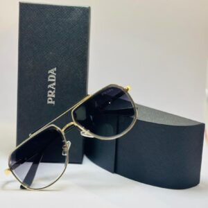 Lunette de Soleil Prada
